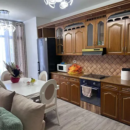 Apartamento At Kompleksi Halili Tirana